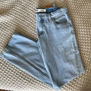 18 reg 29x29 Levi’s original slim fit 511 light wash jeans